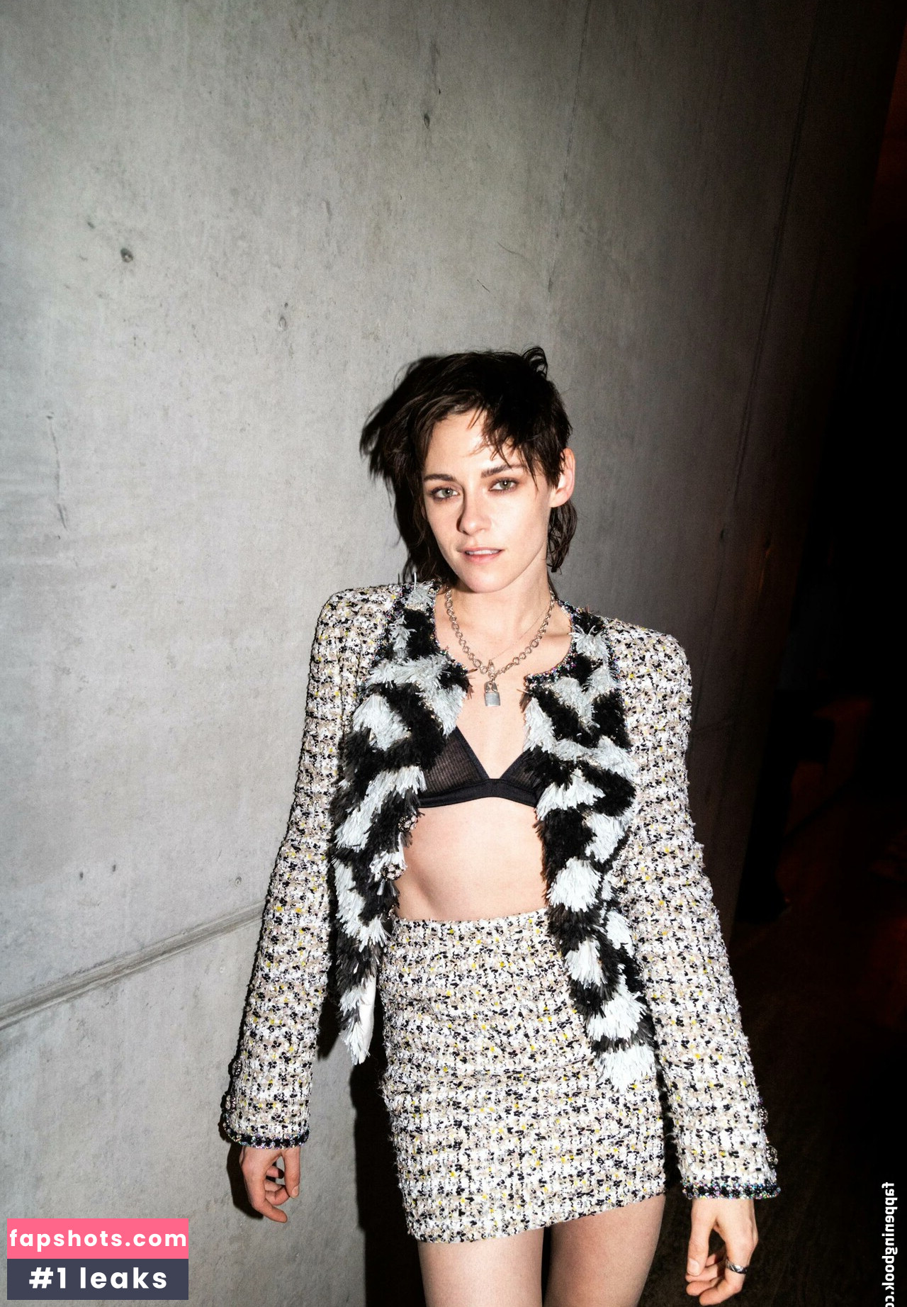 Kristen Stewart Nude Leaks OnlyFans Photos #645 - LeakJerk