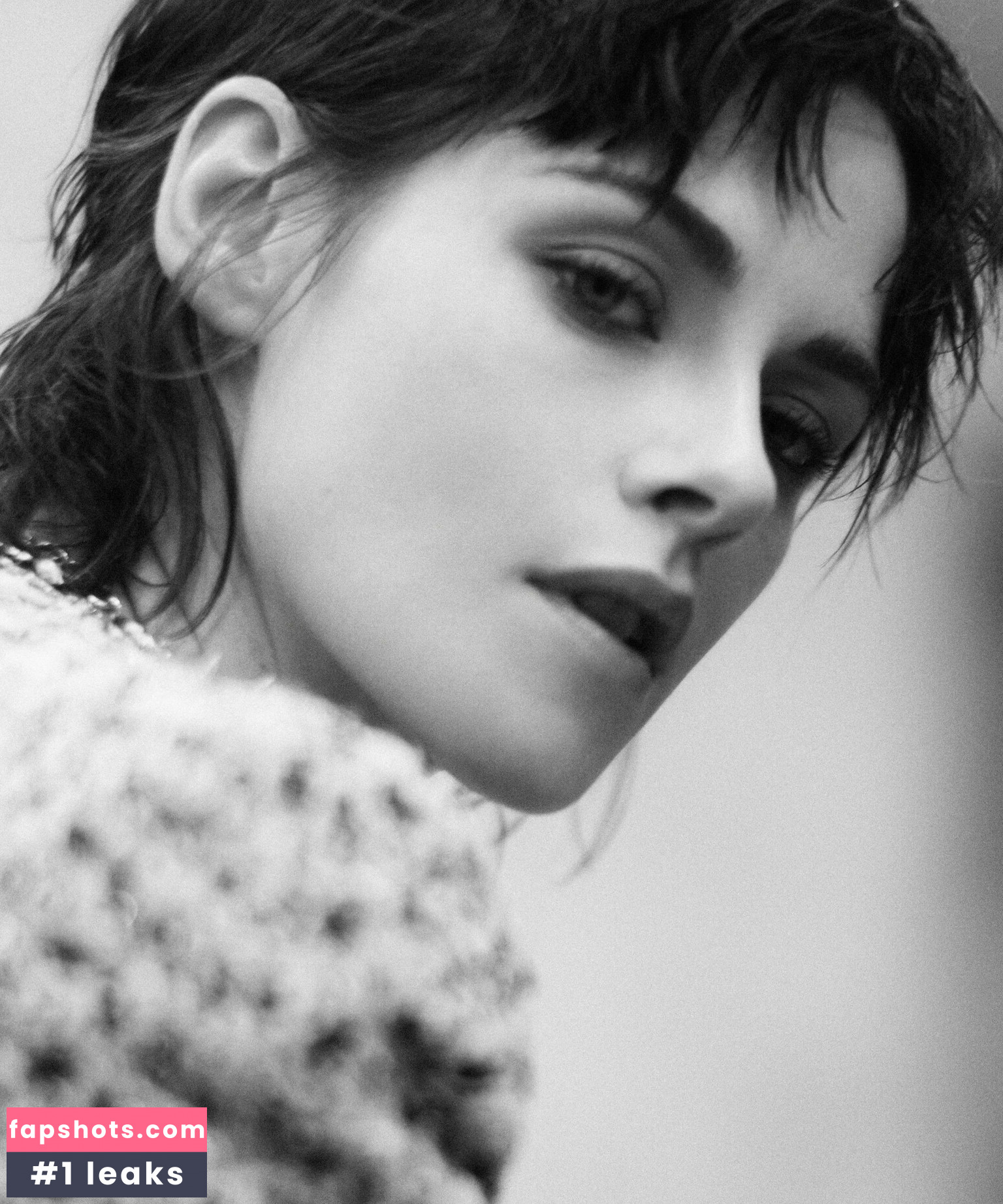 Kristen Stewart Nude Leaks OnlyFans Photos #648 - LeakJerk