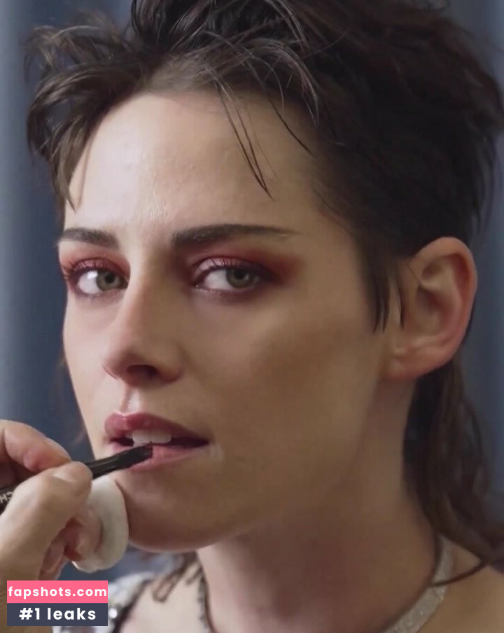 Kristen Stewart Nude Leaks OnlyFans Photos #651 - LeakJerk