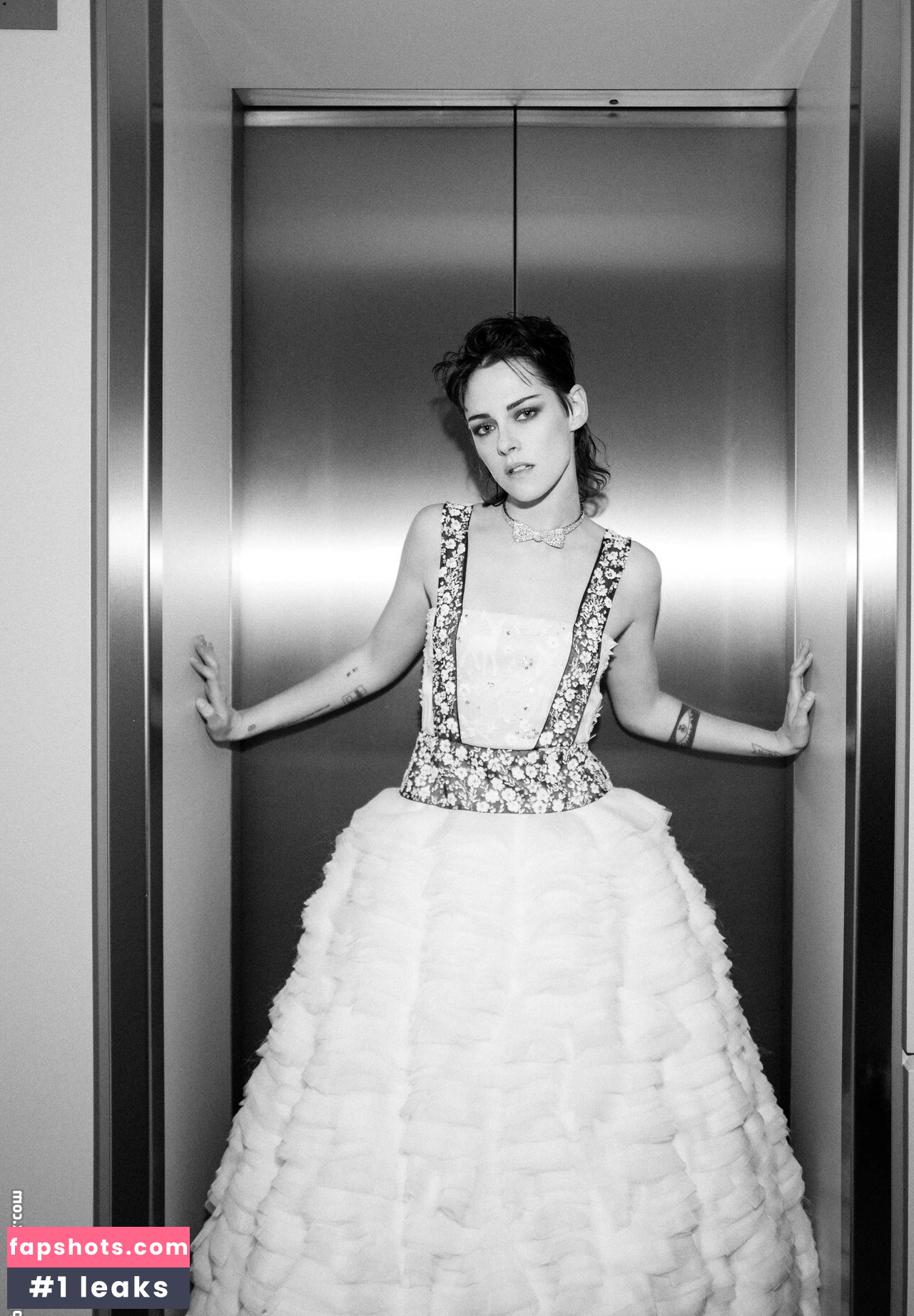 Kristen Stewart Nude Leaks OnlyFans Photos #655 - LeakJerk