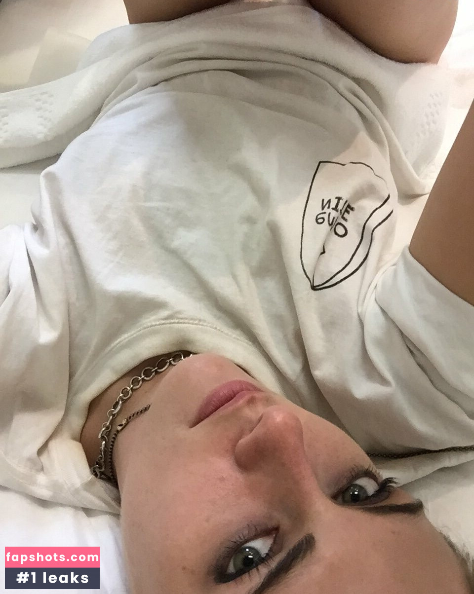 Kristen Stewart Nude Leaks OnlyFans Photos #679 - LeakJerk