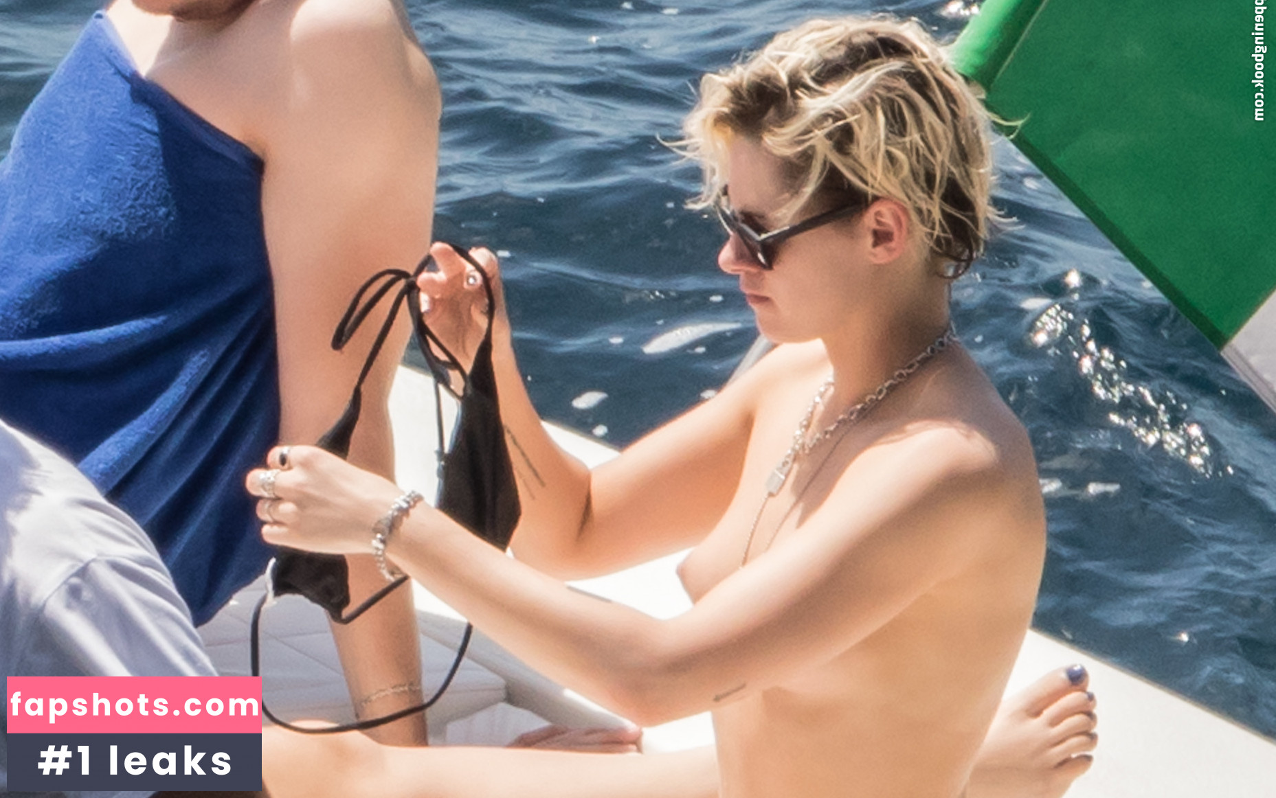 Kristen Stewart Nude Leaks OnlyFans Photos #695 - LeakJerk