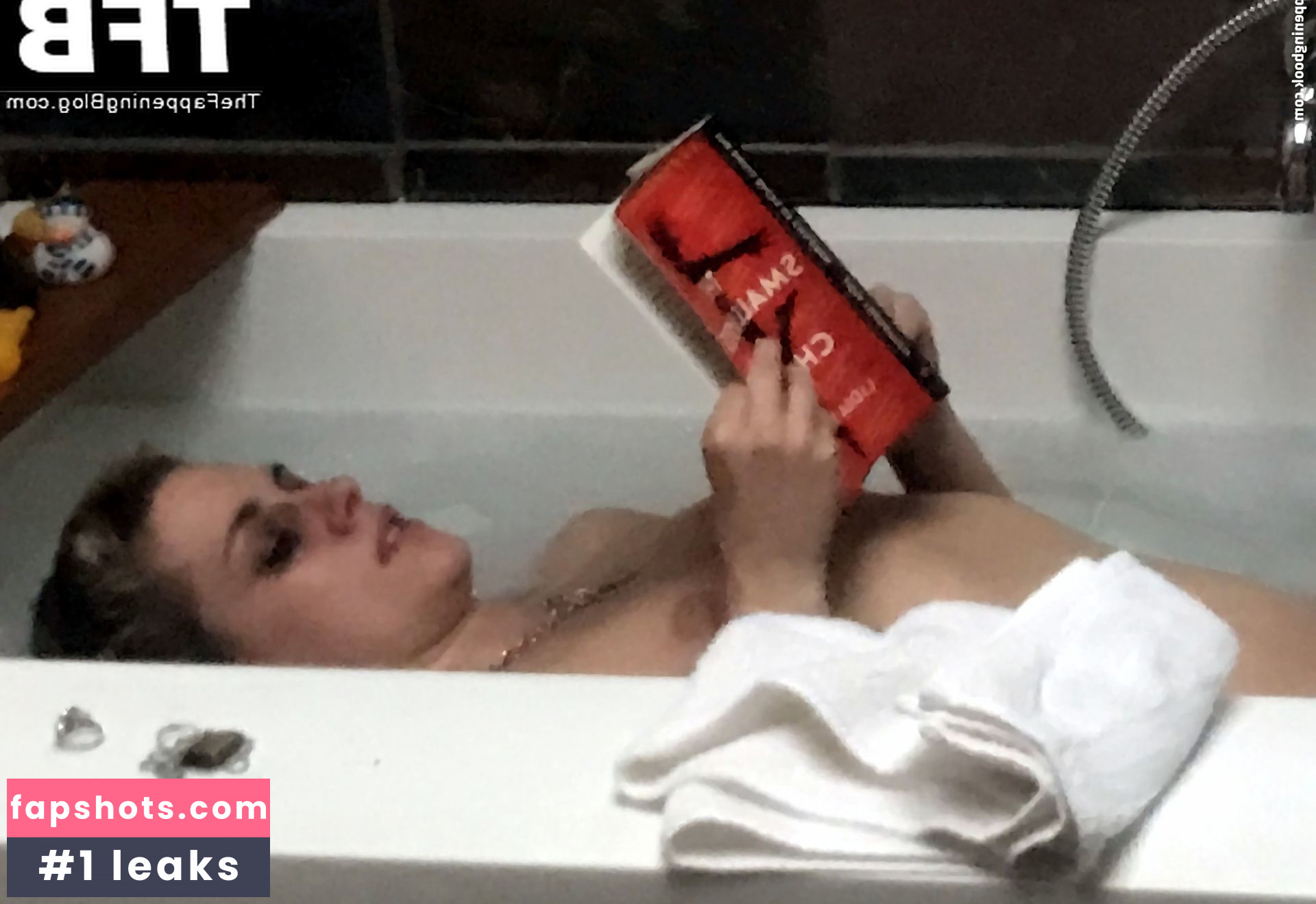 Kristen Stewart Nude Leaks OnlyFans Photos #767 - LeakJerk