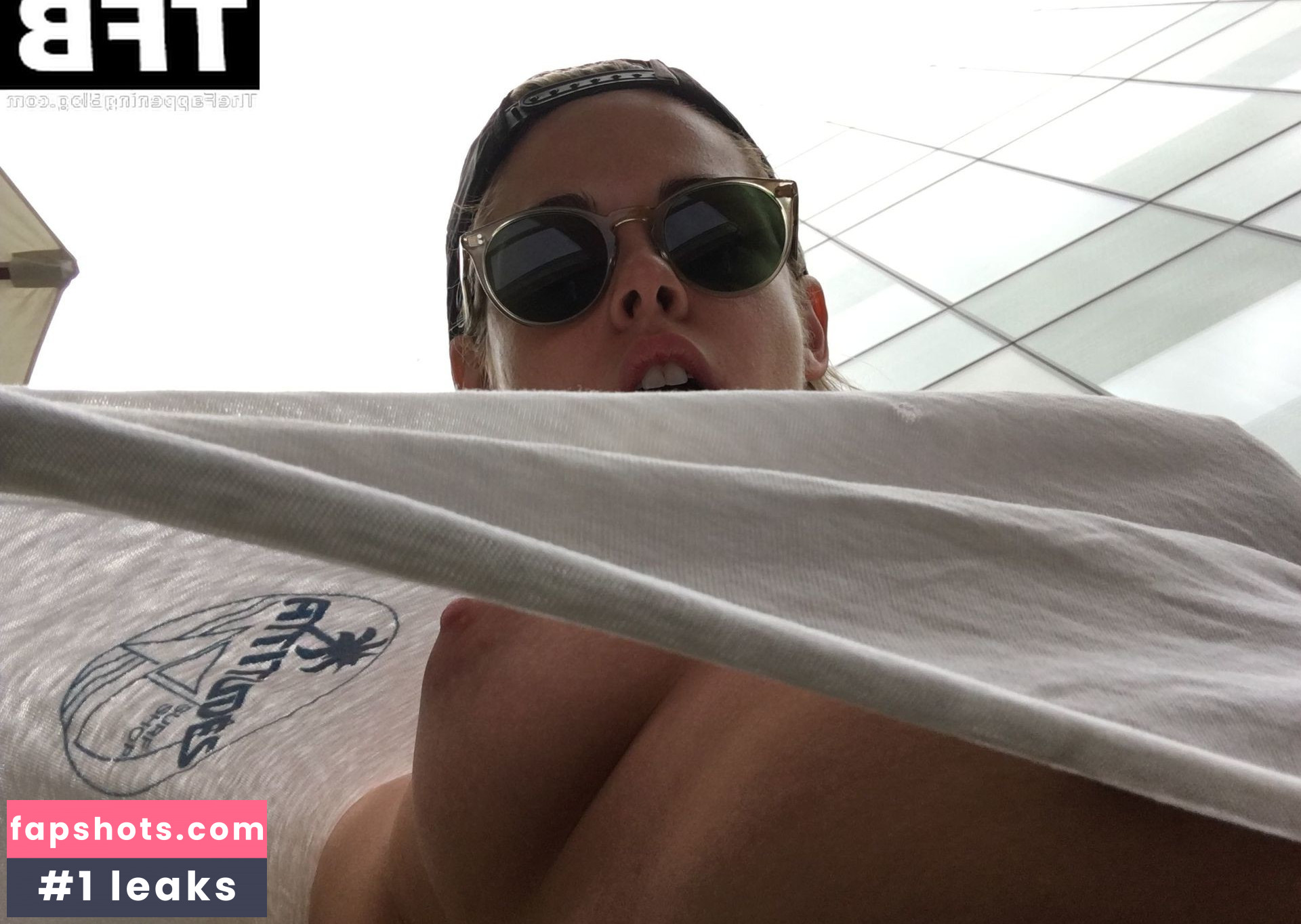 Kristen Stewart Nude Leaks OnlyFans Photos #769 - LeakJerk