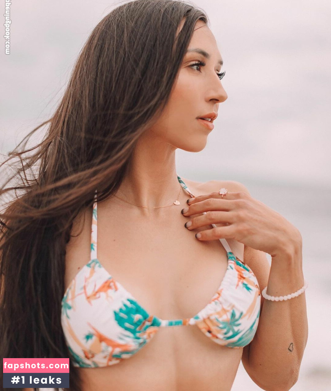 Kristie Barker gallery photo #14