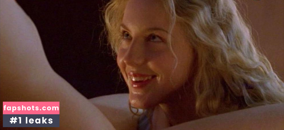 Kristin Adams gallery photo #3