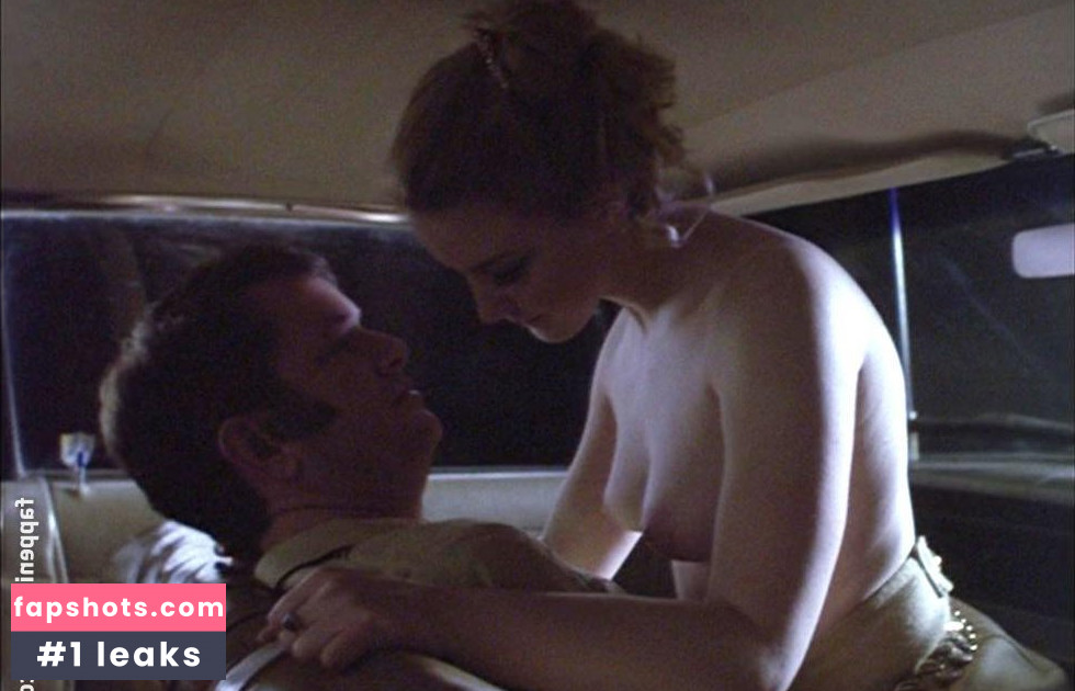 Kristin Adams gallery photo #9