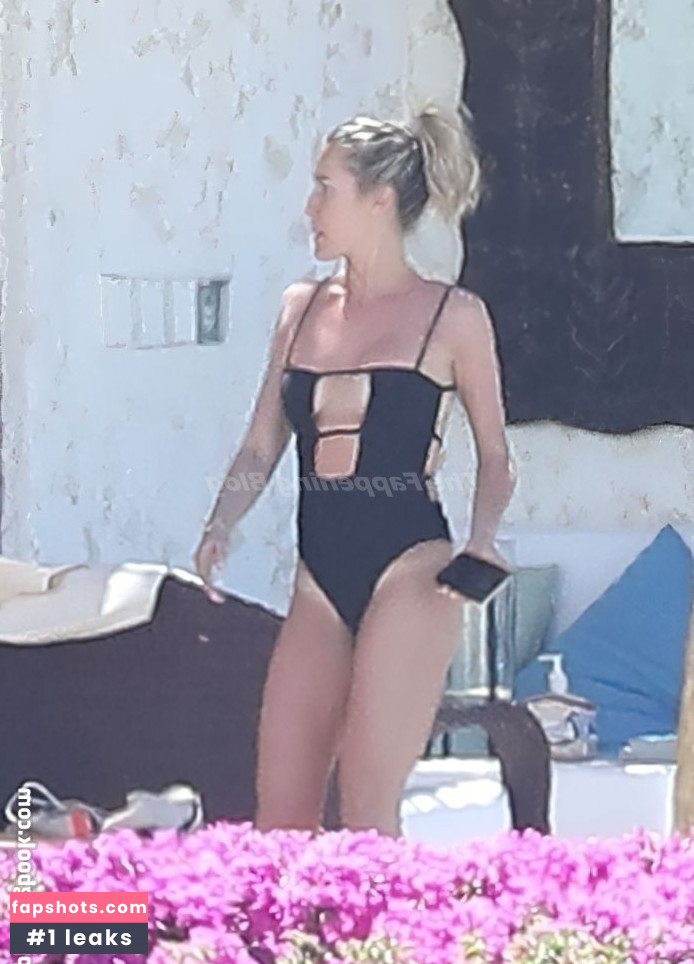 Kristin Cavallari gallery photo #814