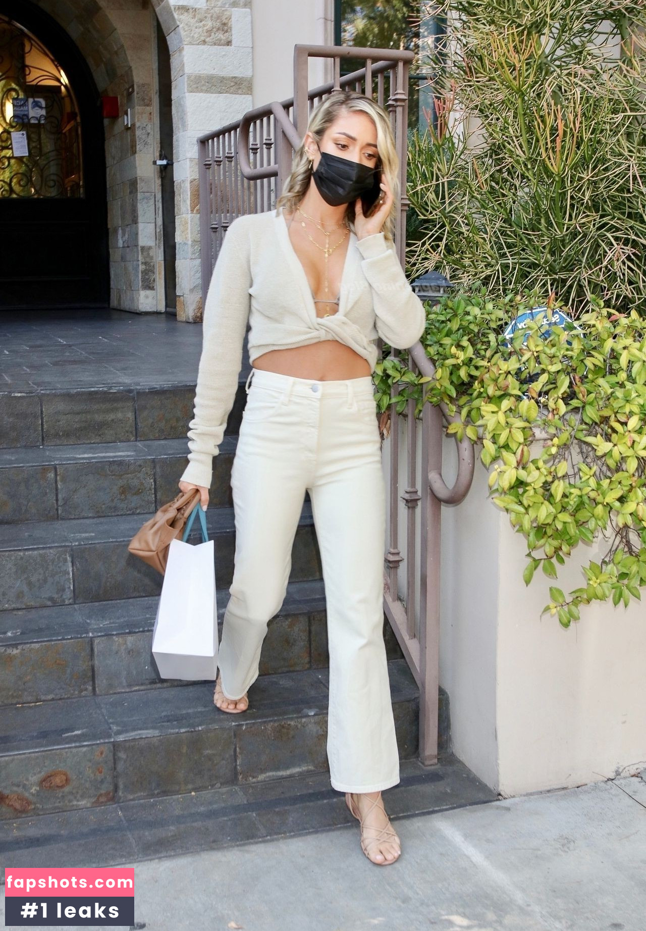 Kristin Cavallari gallery photo #868