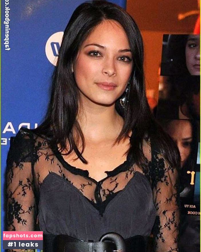 Kristin Kreuk gallery photo #56