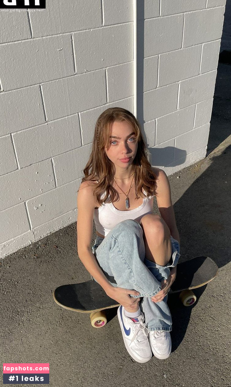 Kristin Linkletter gallery photo #12