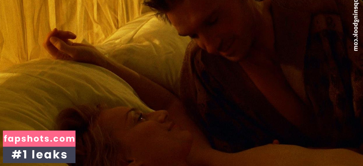 Kristin Scott Thomas gallery photo #43