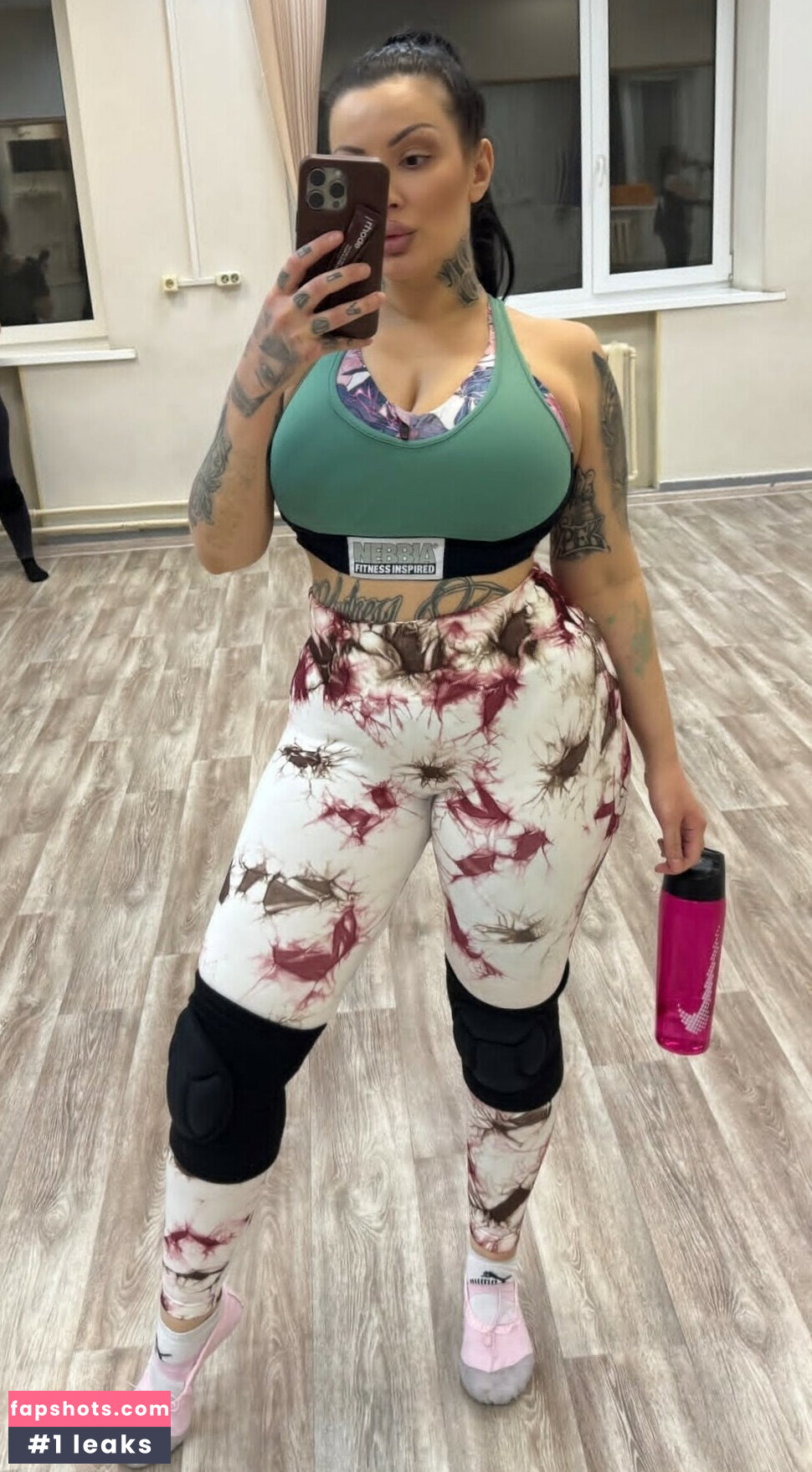 Kristina Karieva gallery photo #16