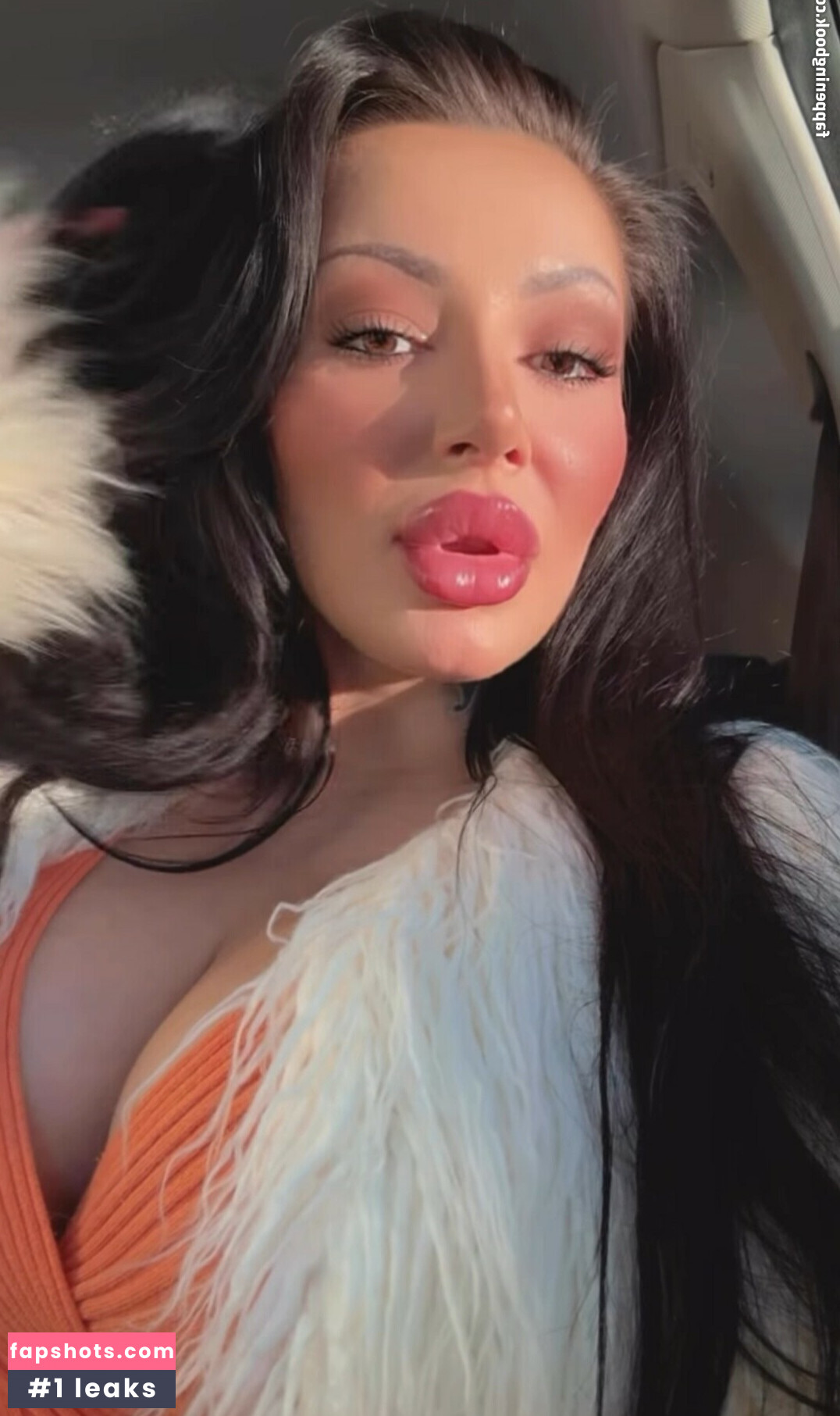 Kristina Karieva gallery photo #20