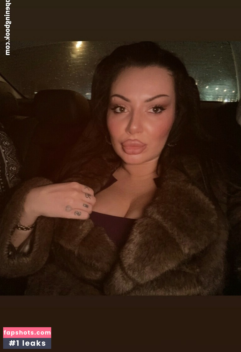 Kristina Karieva gallery photo #23