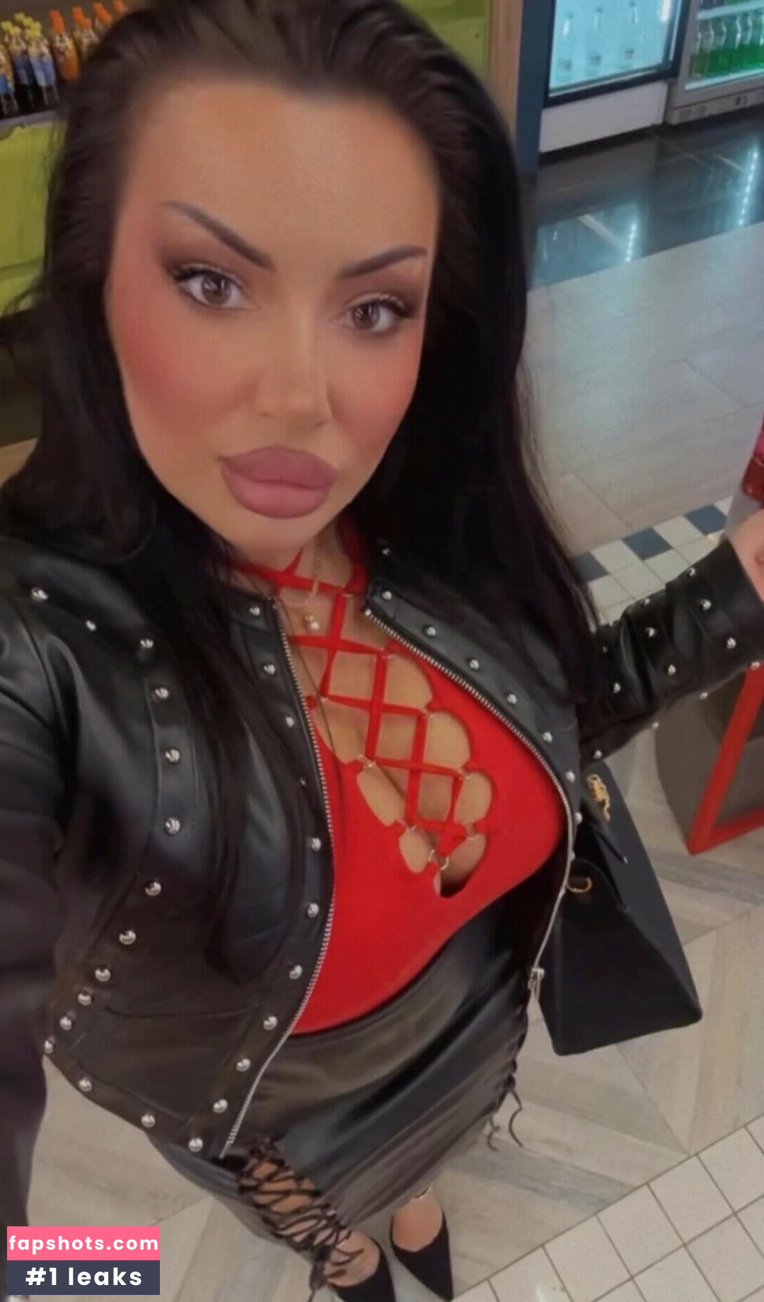 Kristina Karieva nude babe gallery