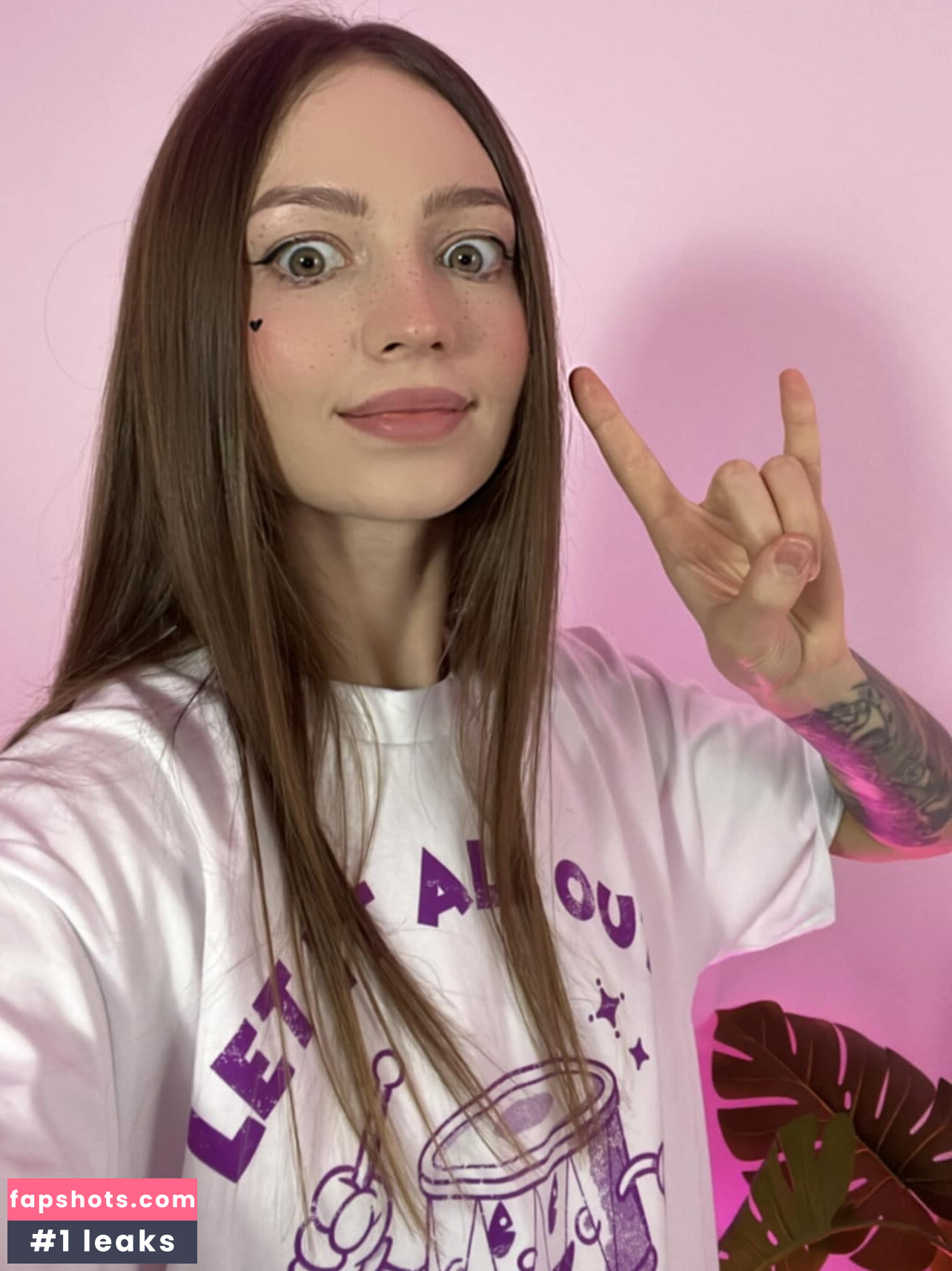 Kristina Rybalchenko gallery photo #14