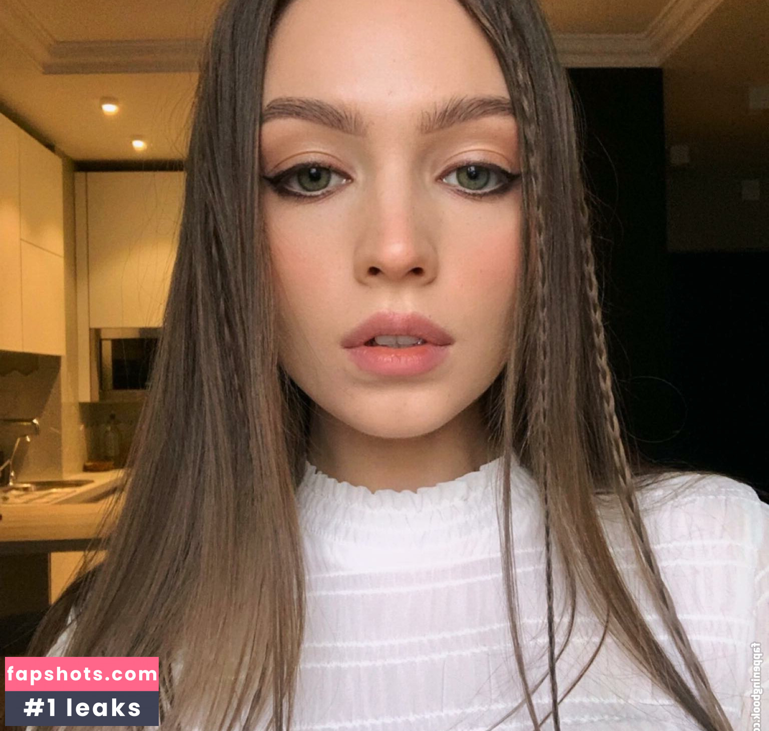 Kristina Rybalchenko gallery photo #15