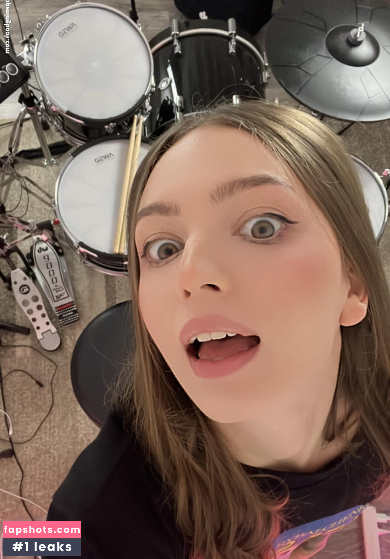 Kristina Rybalchenko gallery photo #23