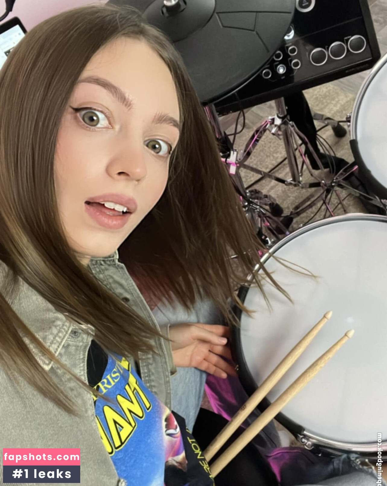 Kristina Rybalchenko gallery photo #34