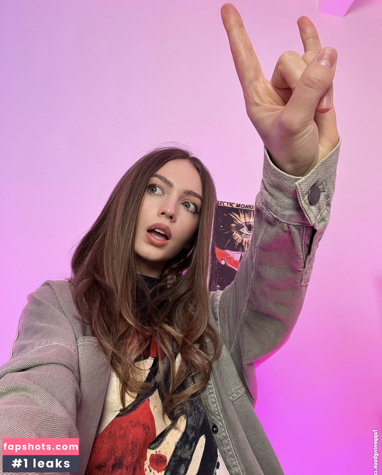 Kristina Rybalchenko gallery photo #35