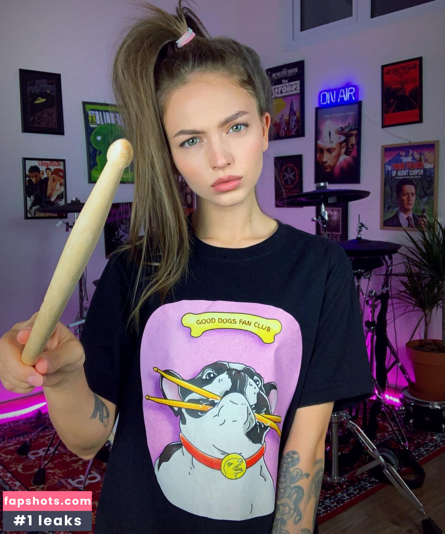 Kristina Rybalchenko gallery photo #10