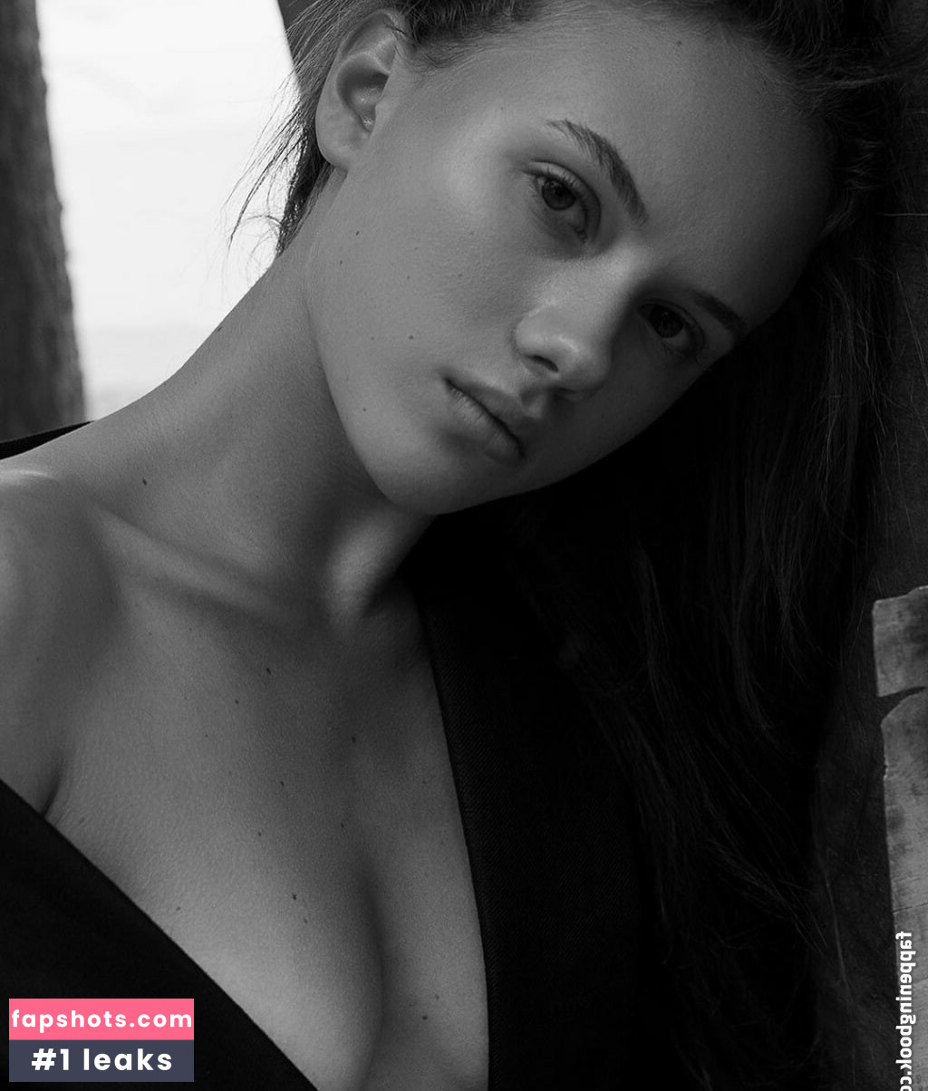 Kristina Shmidt Nude Leaks OnlyFans Photos #23 - LeakJerk