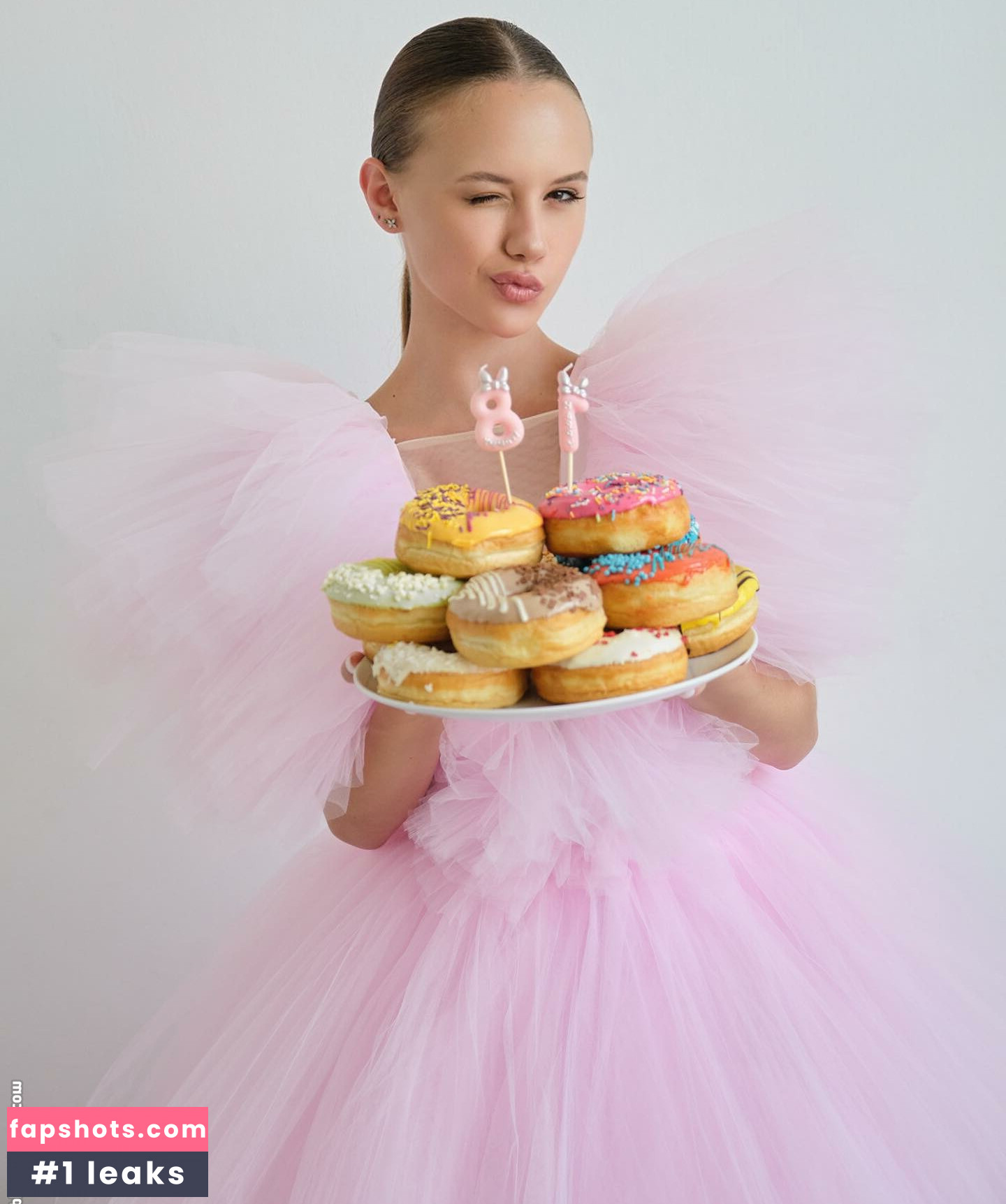 Kristina Shmidt Nude Leaks OnlyFans Photos #31 - LeakJerk