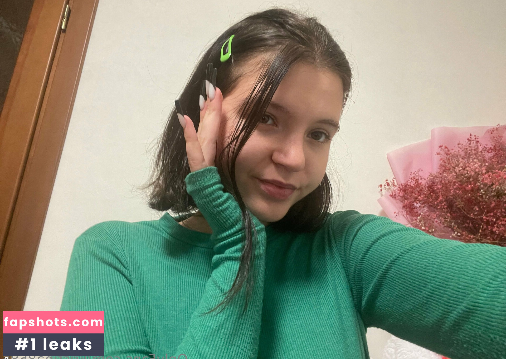 kristina8585 gallery photo #11