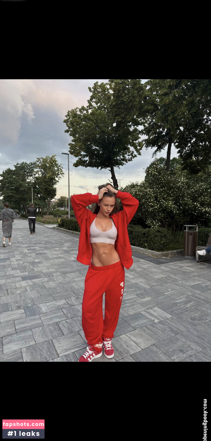 Kristyna Shmidt Nude Leaks OnlyFans Photos #2 - LeakJerk