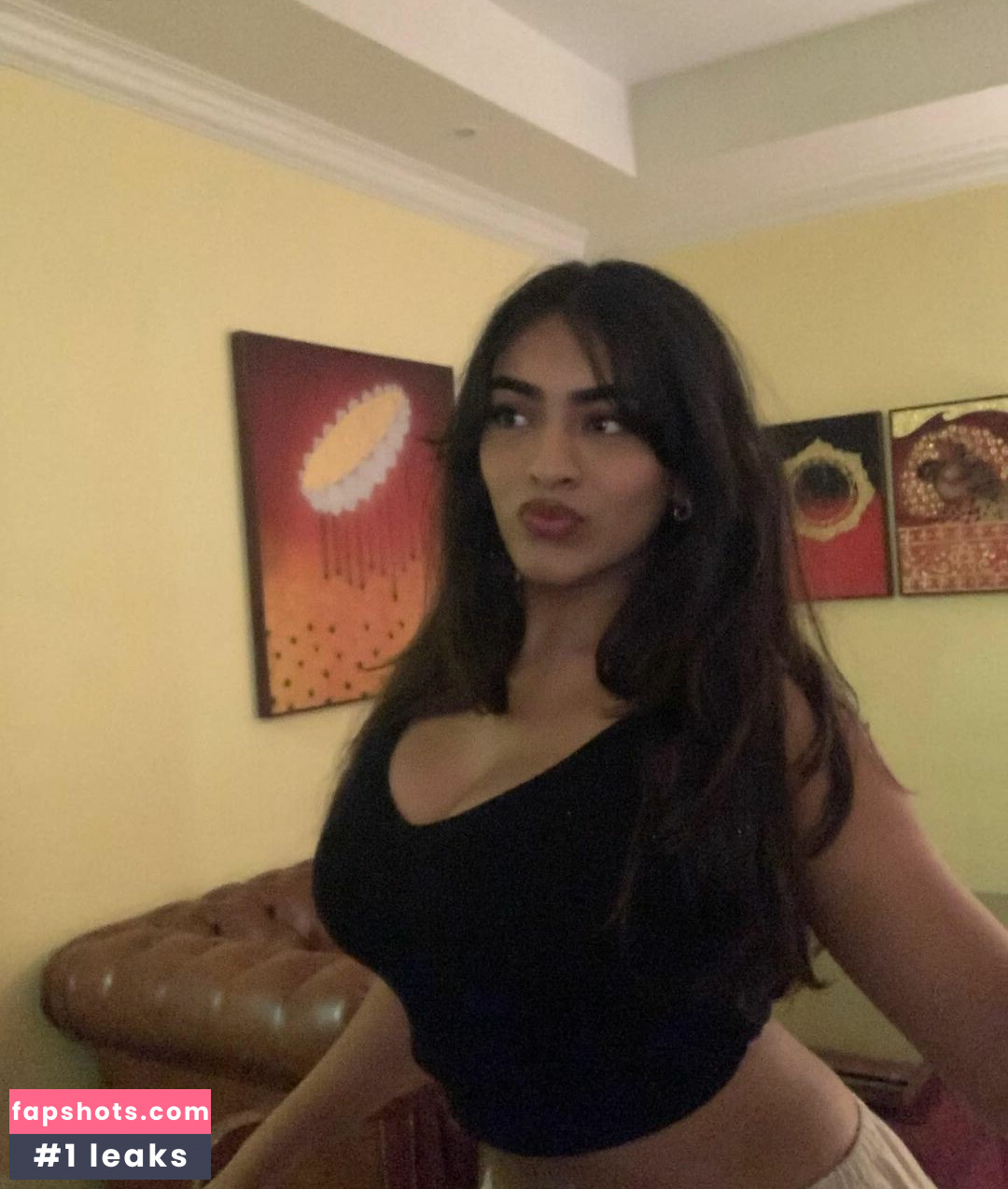 Kriti Jain gallery photo #23