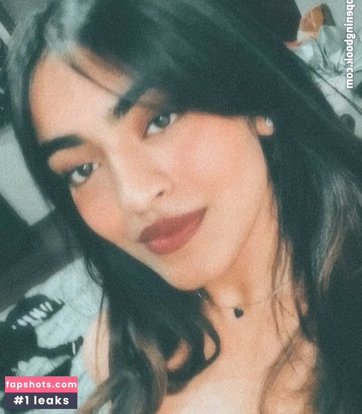 kritiii444 nude babe gallery