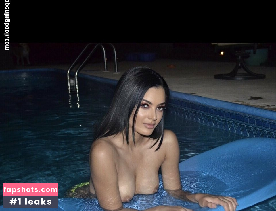 krystaleeliz gallery photo #3