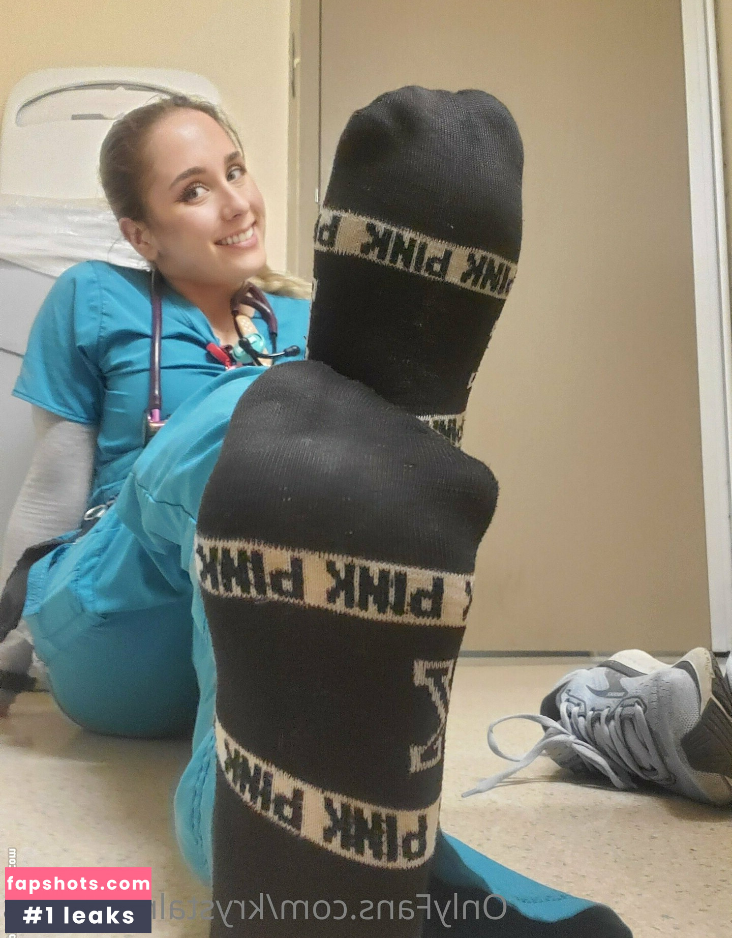 krystalrose_toes gallery photo #3