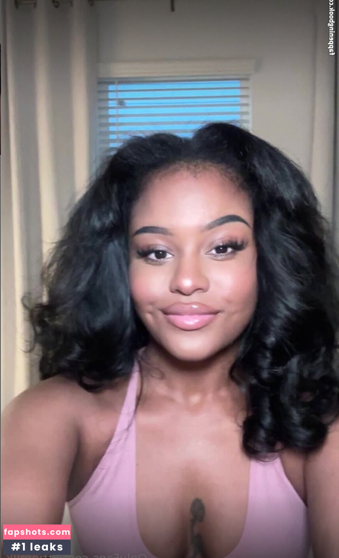 kttyverse gallery photo #2