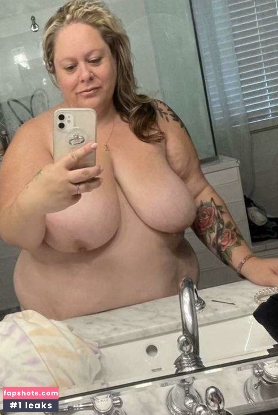 Kukake Kreme nude babe gallery