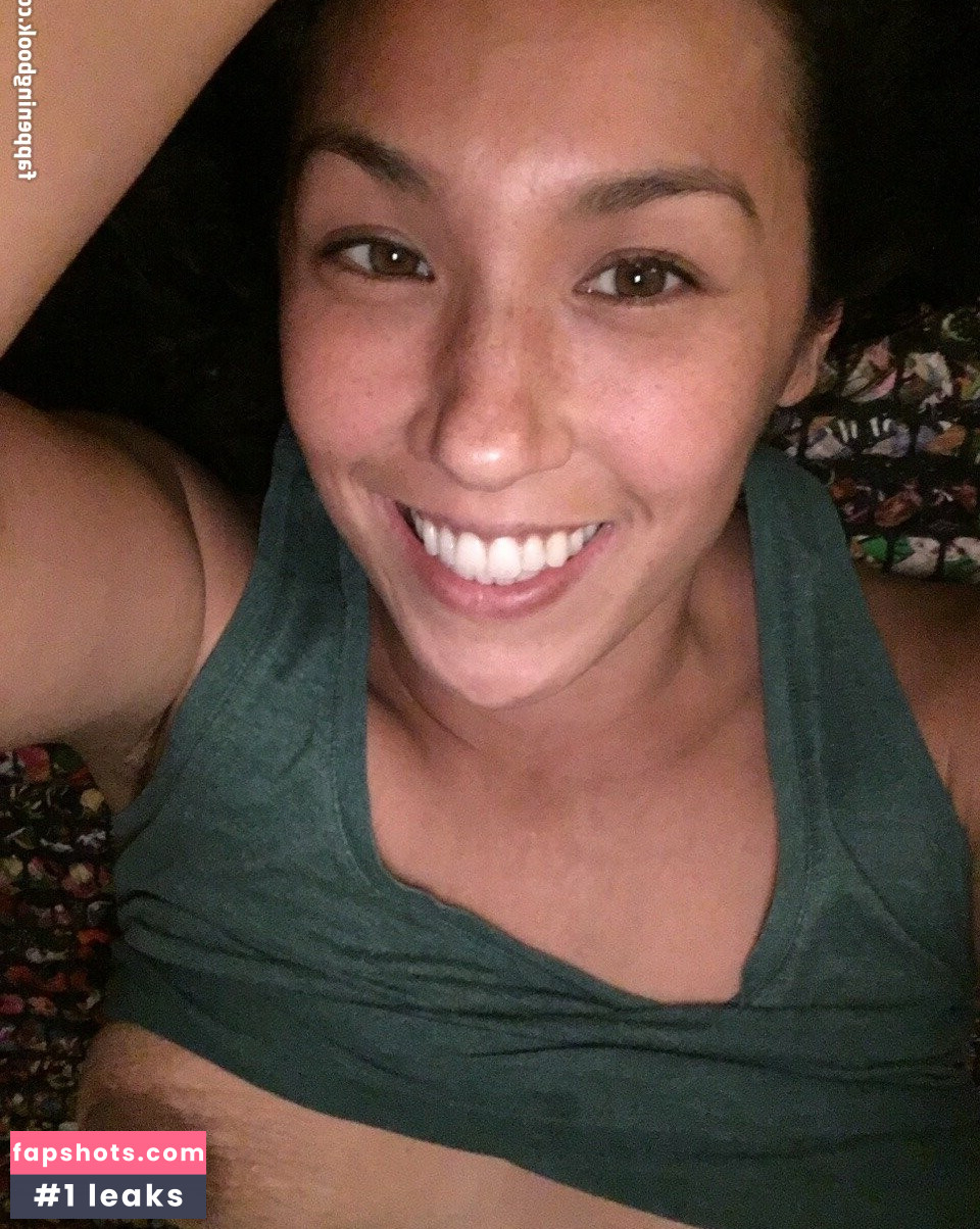 Kumi Omori gallery photo #10