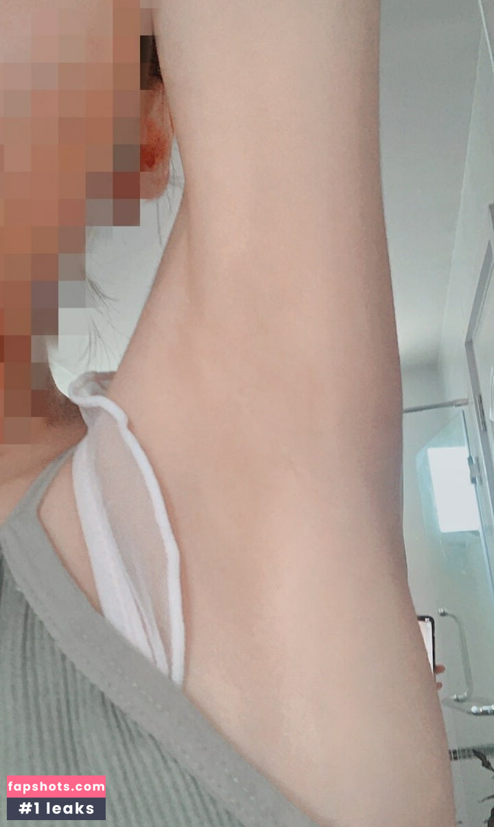 KumikoMizk gallery photo #9