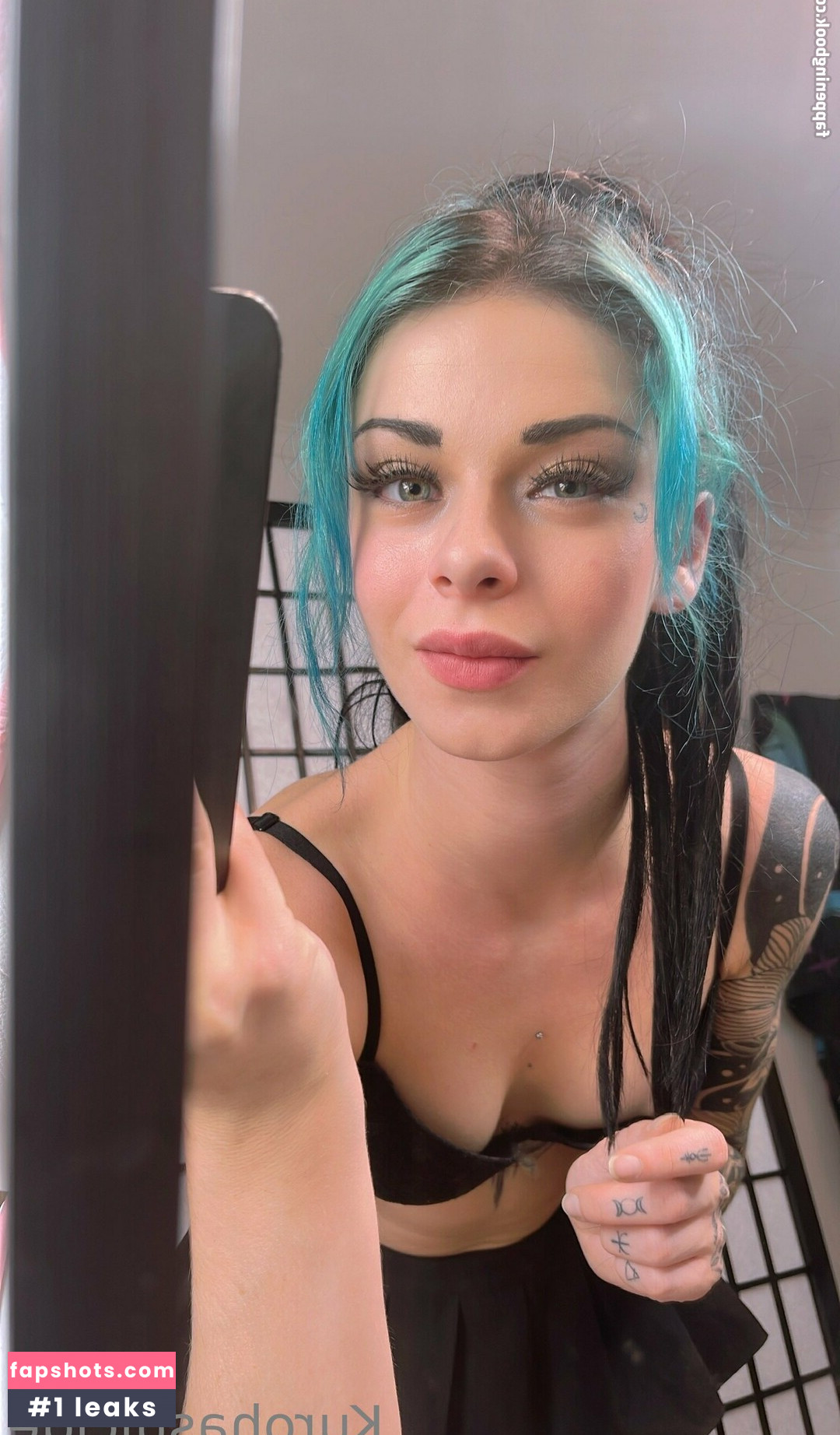 Kuroha gallery photo #92