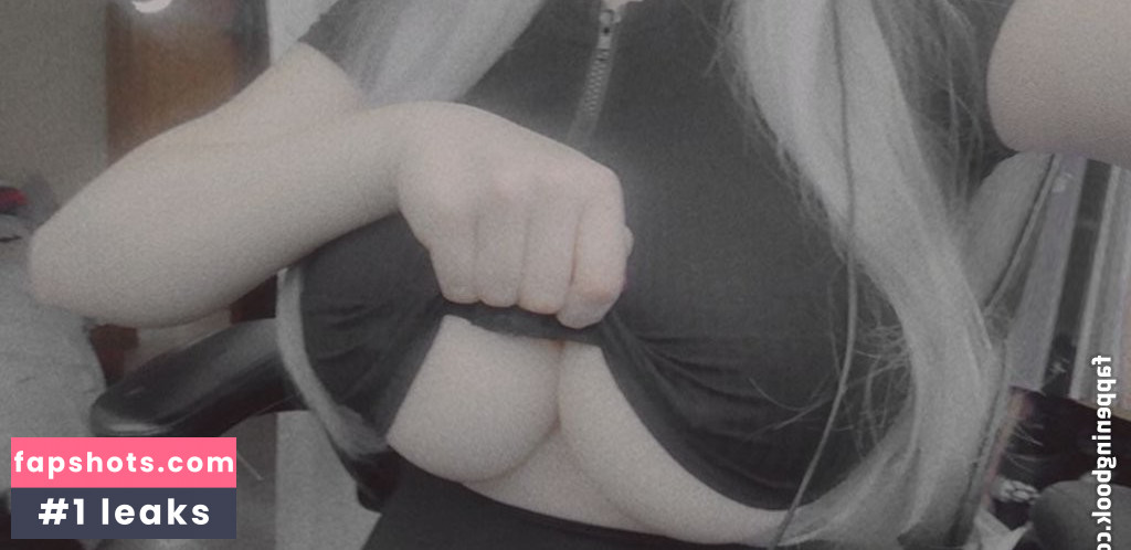 Kuroitsune nude babe gallery