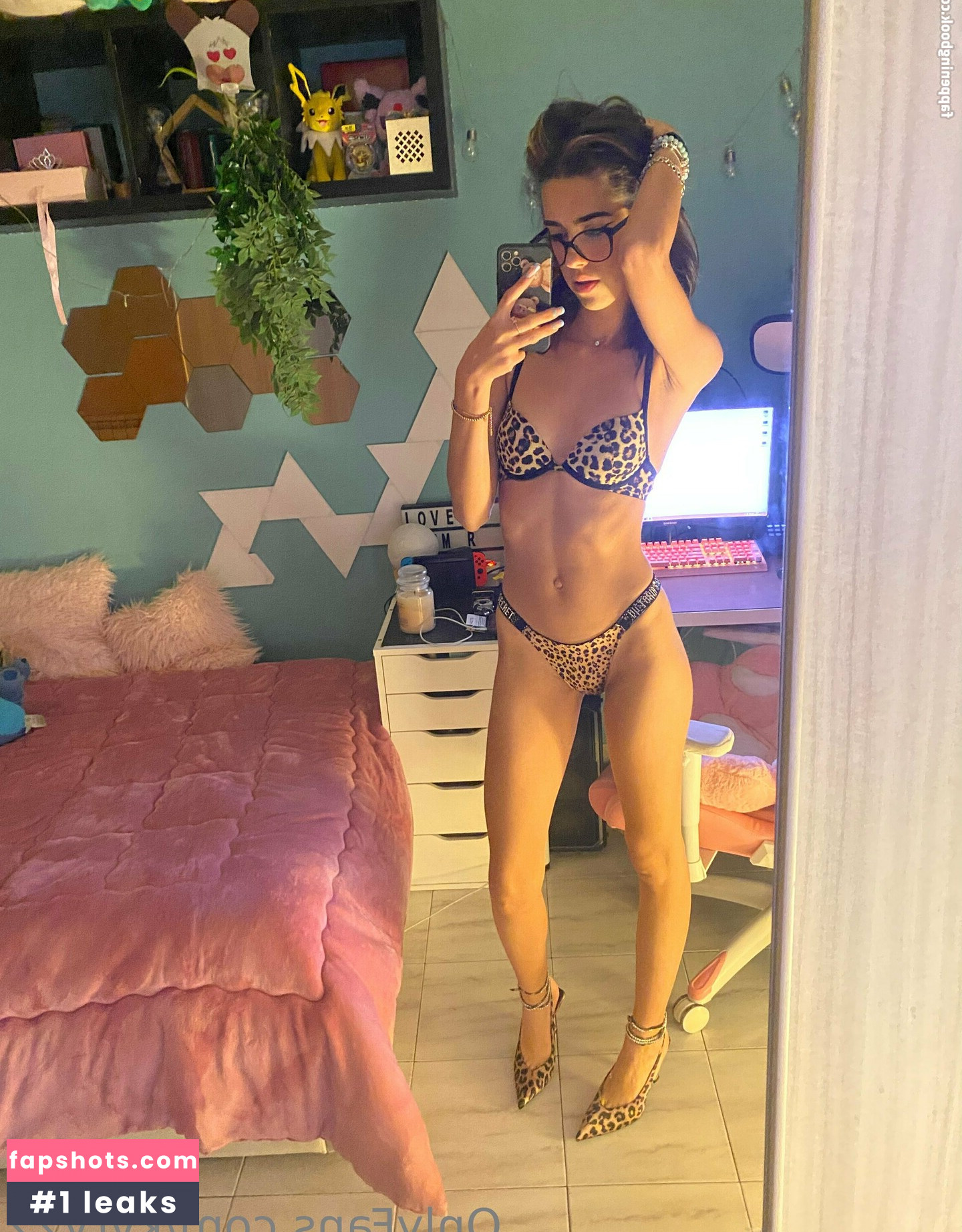 kvry22 gallery photo #28