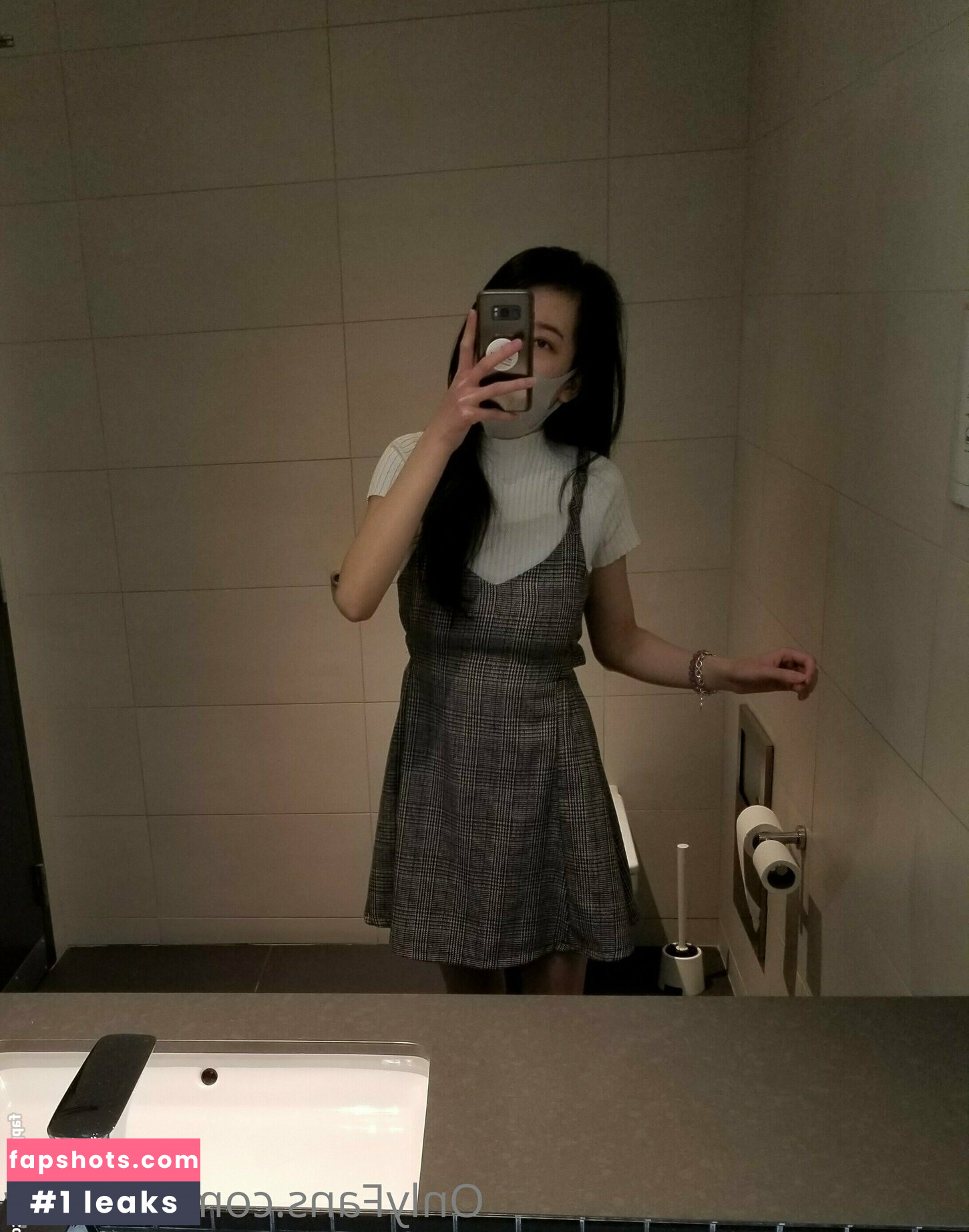 kvvvthy gallery photo #4