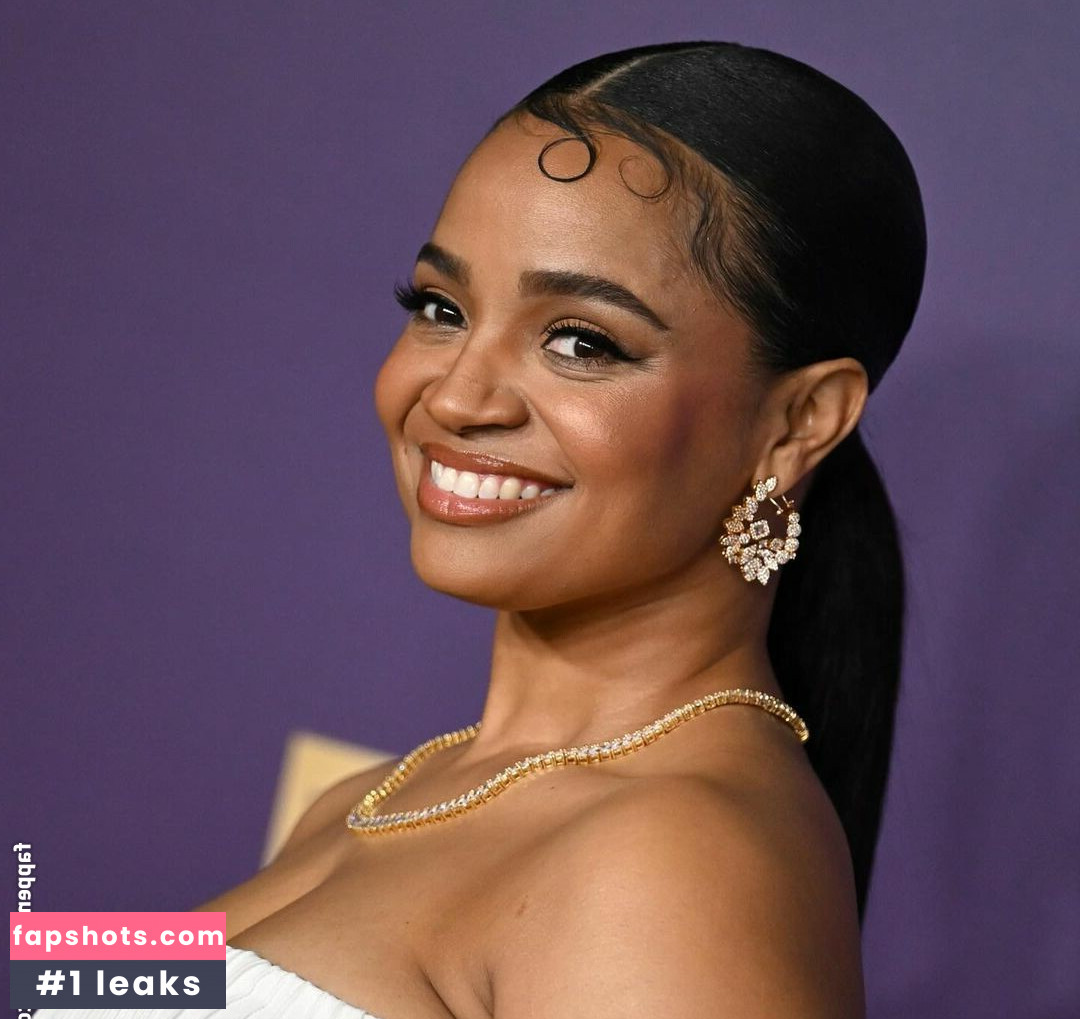 Kyla Pratt gallery photo #11