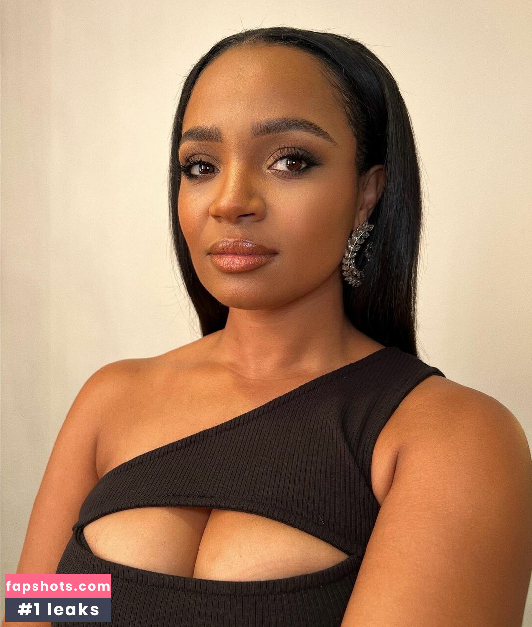 Kyla Pratt gallery photo #17