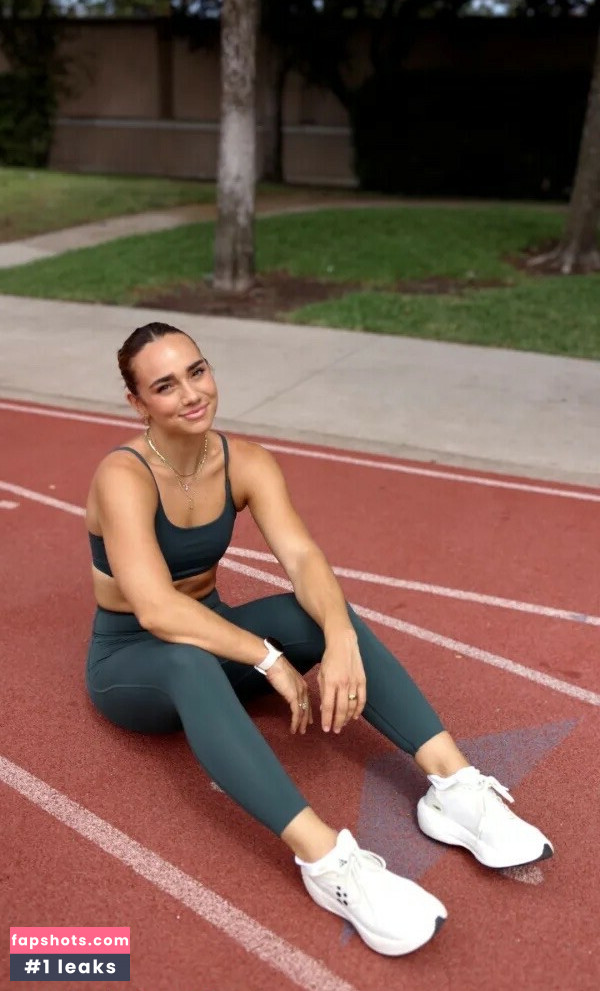 Kylie Holbeck gallery photo #15