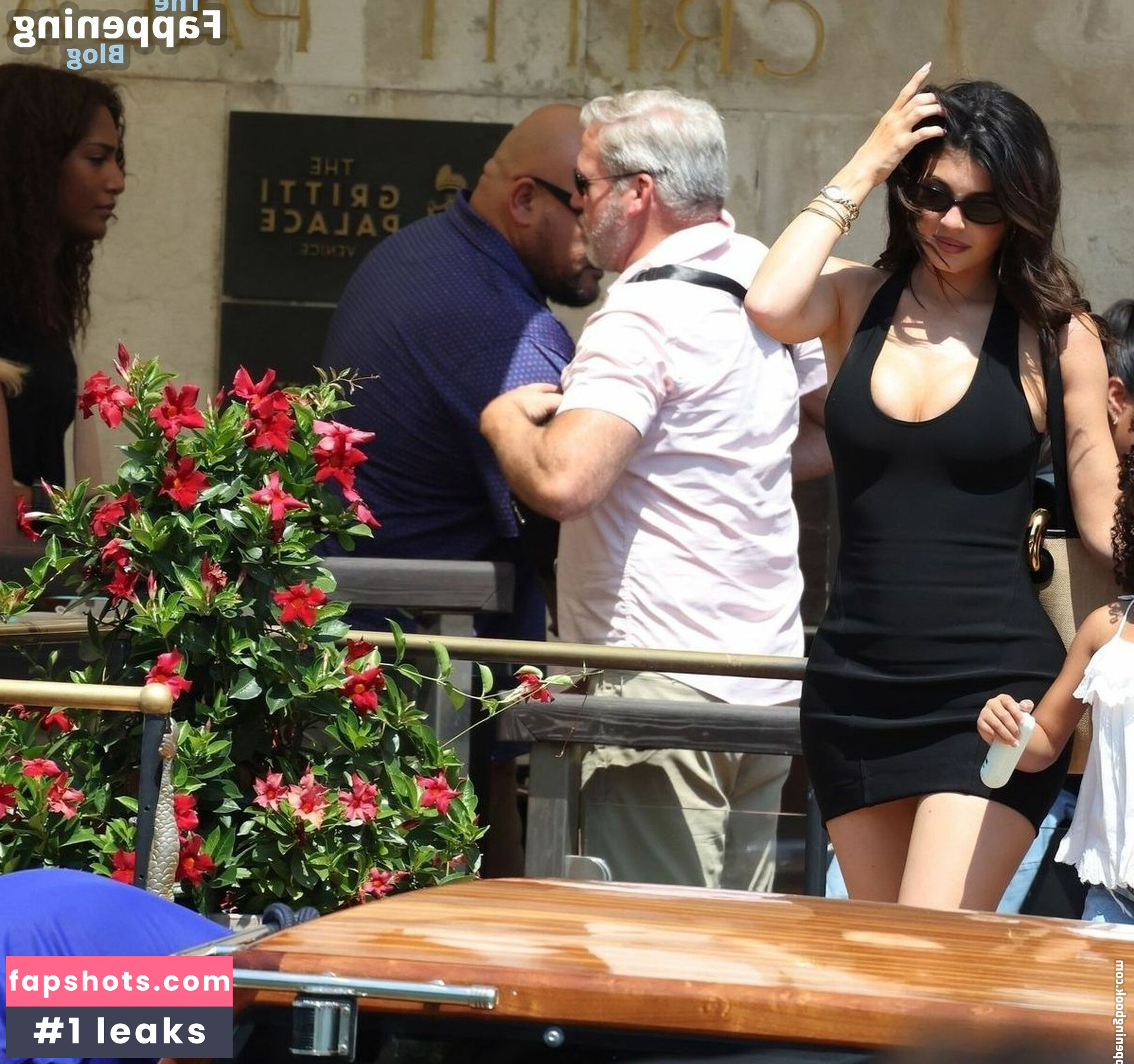 Kylie Jenner gallery photo #1036