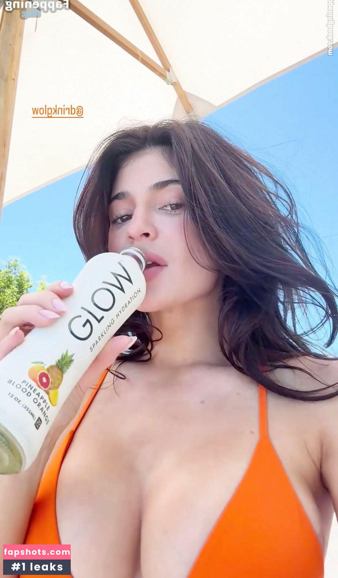 Kylie Jenner gallery photo #1083