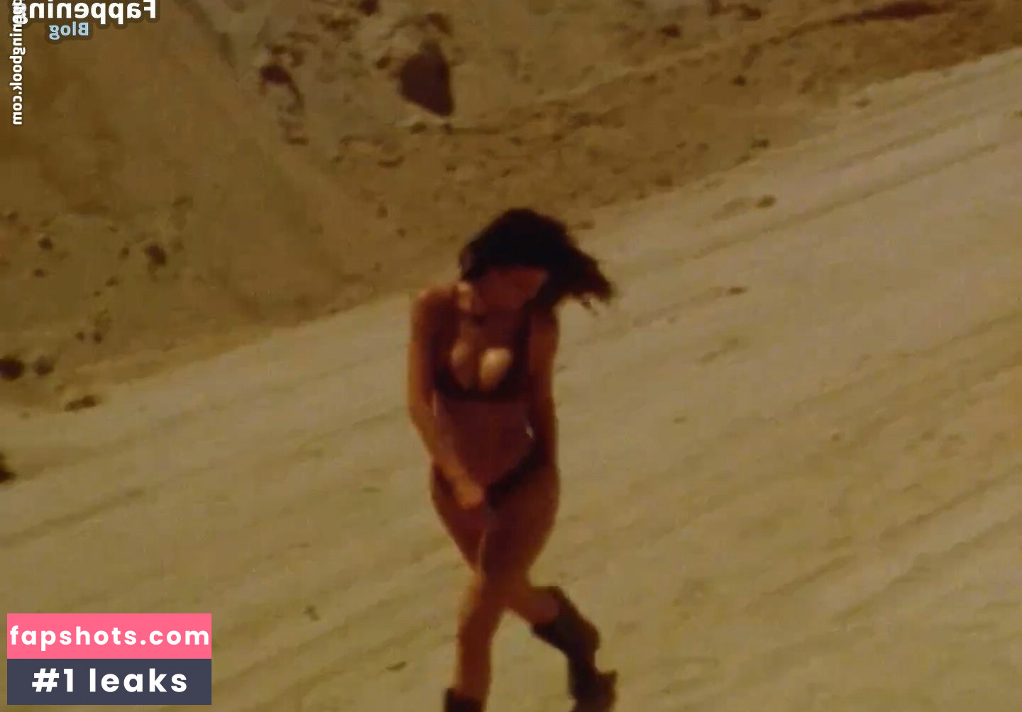 Kylie Jenner gallery photo #1103