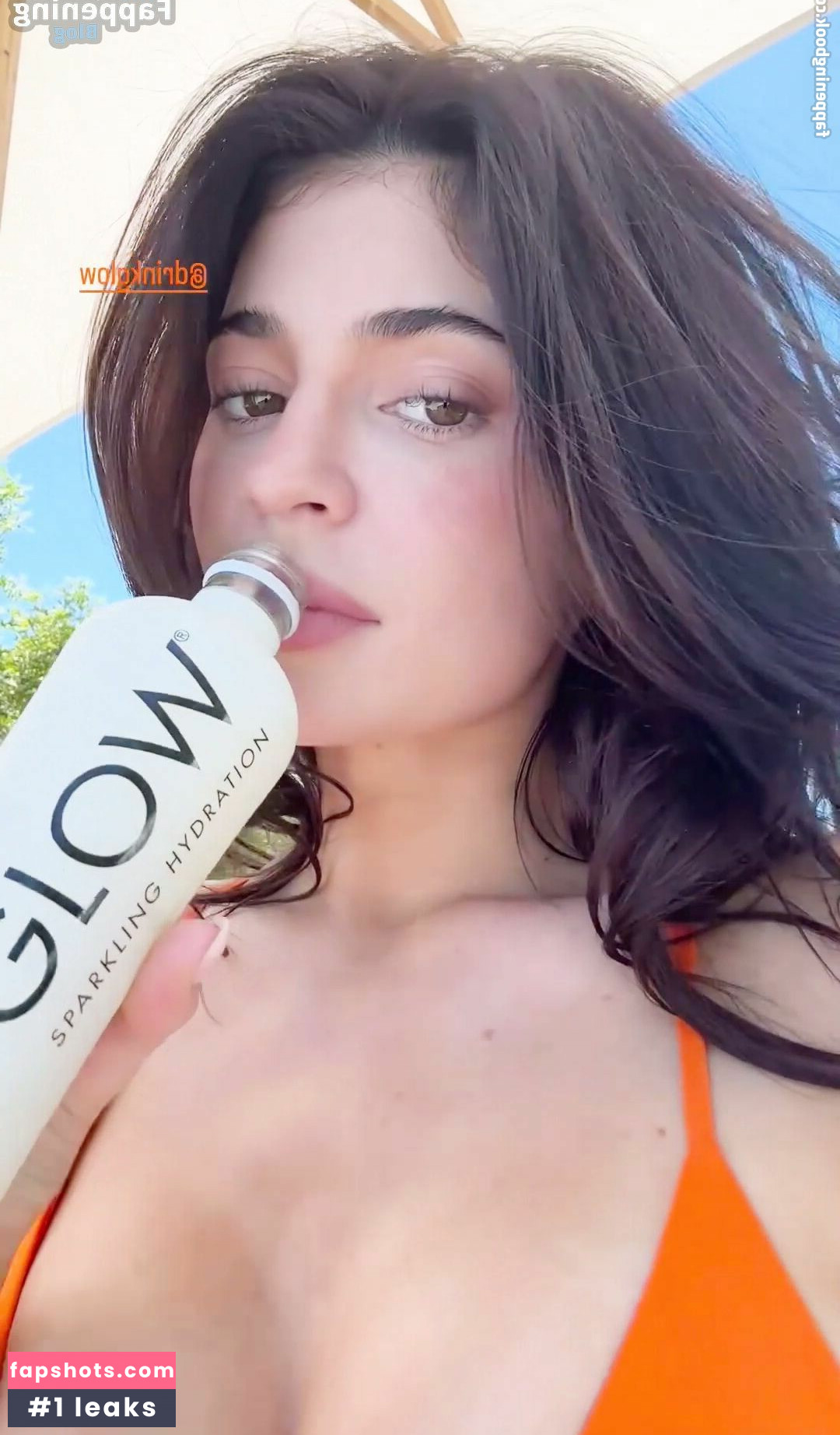 Kylie Jenner gallery photo #1105