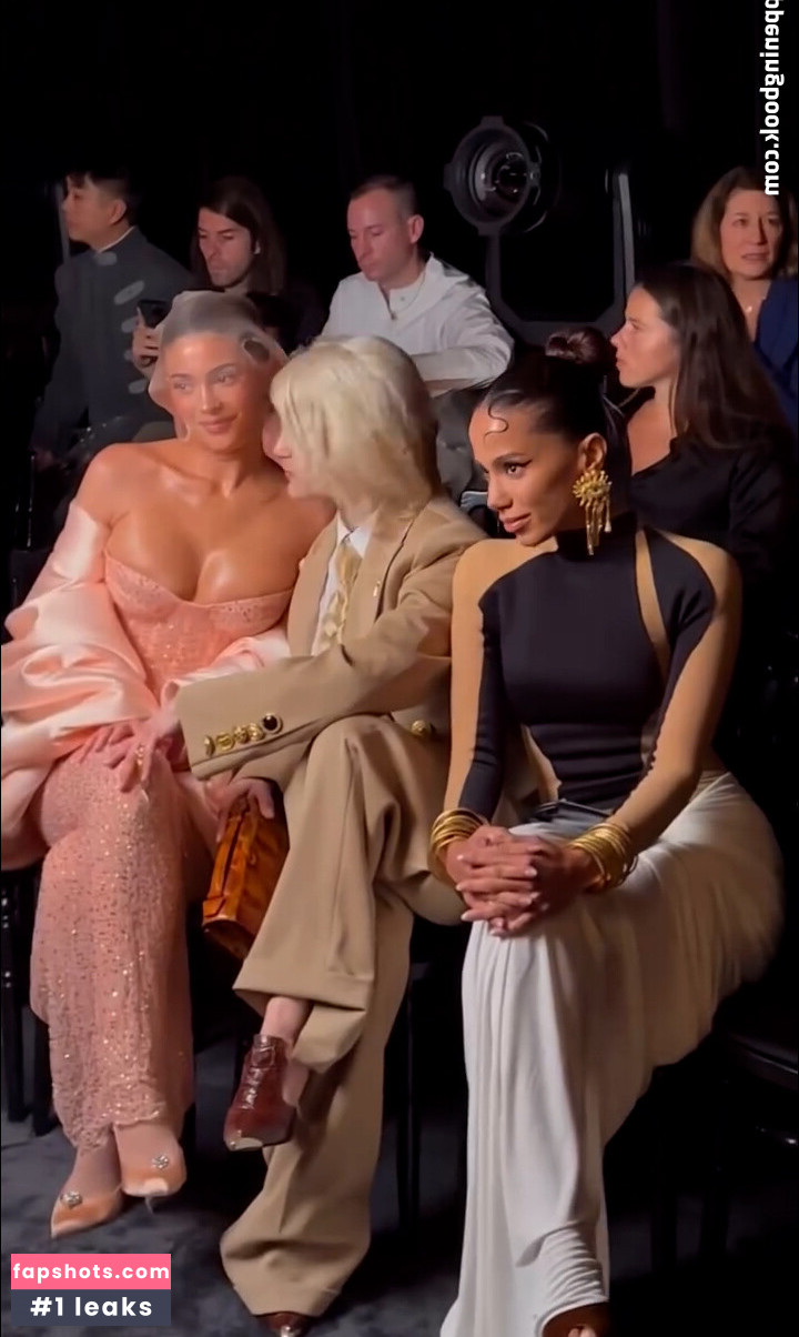 Kylie Jenner gallery photo #1158